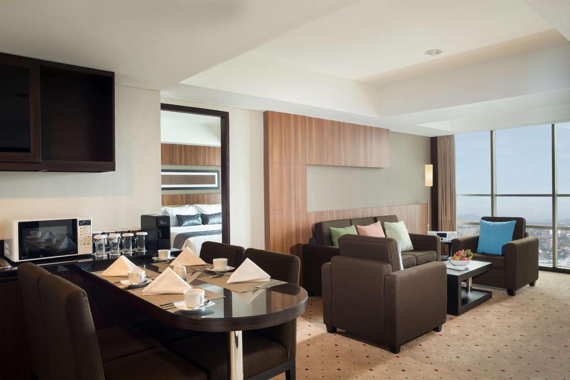 Family Suite,1278702490:JPEG