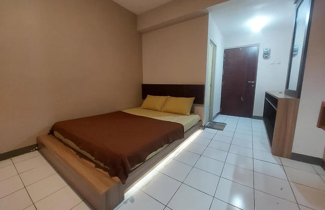Emerald Apartel-1