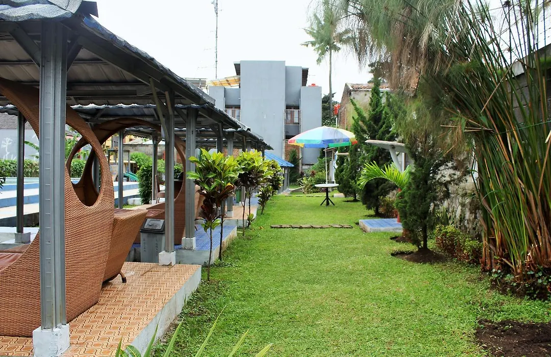 Reddoorz Hostel @ Dago 2-1
