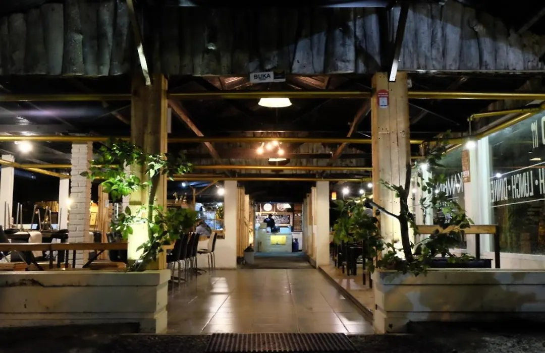 Hotel Puri Tomat-1