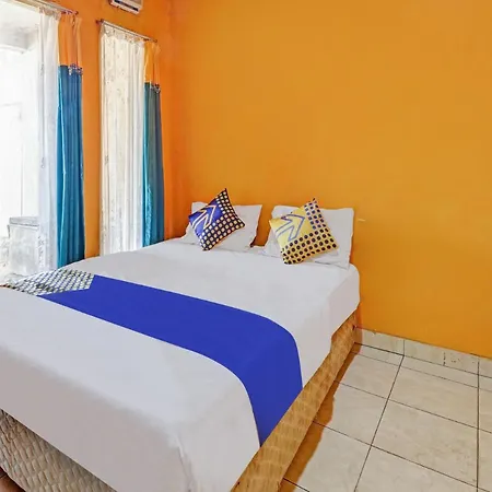 SPOT ON 90632 Hotel Pelangi Indah Paskal-2