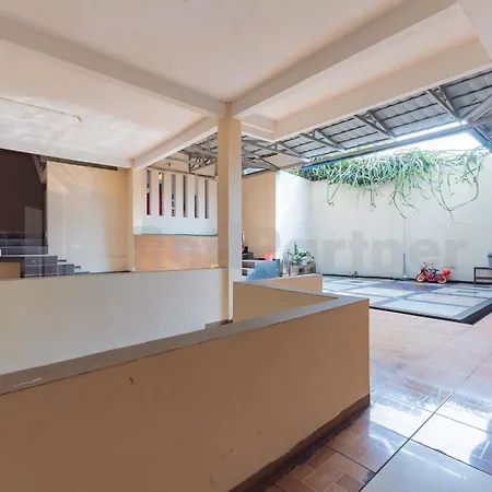 OYO 1340 Wisma Alamanda-3