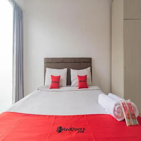 Reddoorz Near Trans Studio Mall Bongo Residence-2
