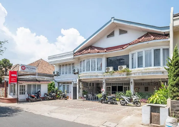 Oyo 1444 Patradissa Stasiun Bandung