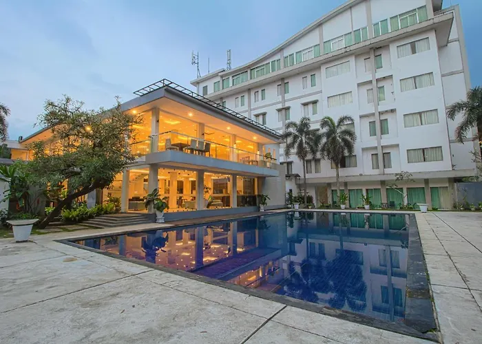 Grand Arjuna Hotel