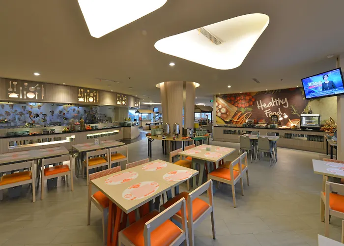 HARRIS Hotel&Conventions Ciumbuleuit - Bandung