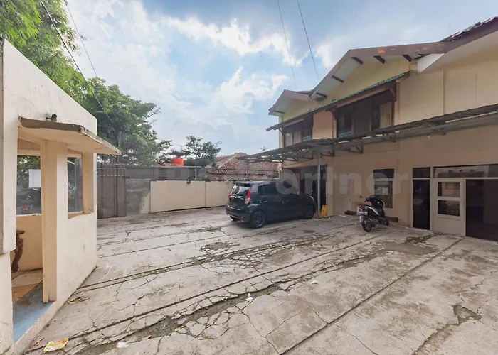 OYO 1340 Wisma Alamanda
