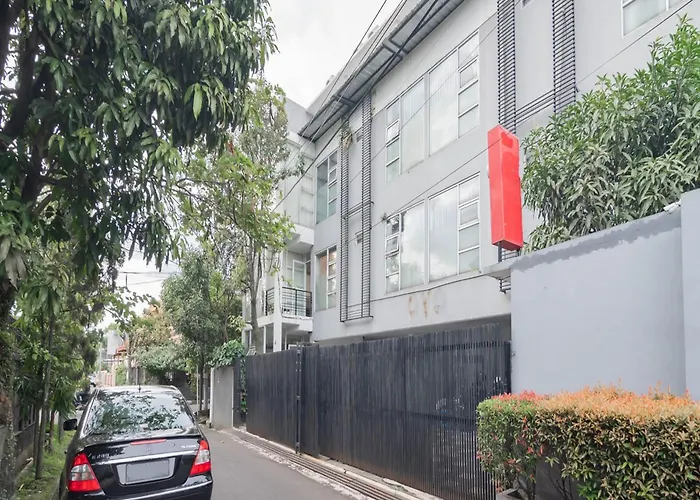 Reddoorz Near Trans Studio Mall Bongo Residence