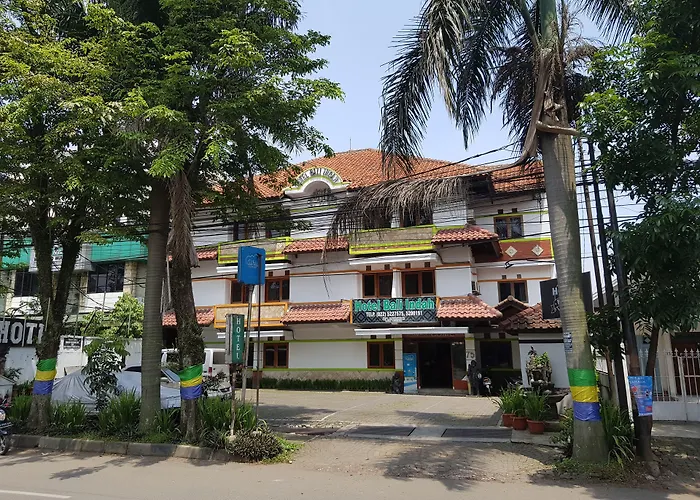 Oyo 1945 Bali Indah