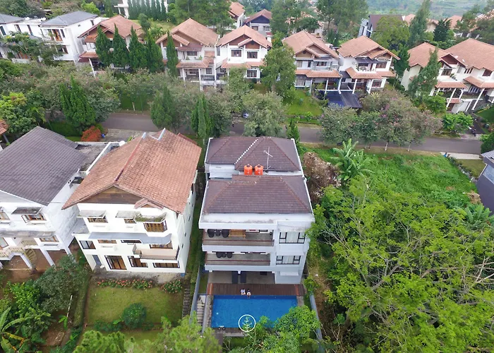 Hikari Hill View Villa 7 Bedrooms With A Private Swimming Pool And A Billiard Table