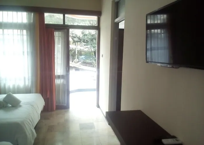Simply Homy Guest House Pasteur