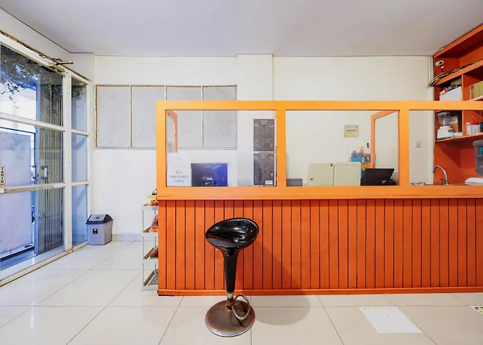 Hotel C18 At Cibaduyut Mitra Reddoorz