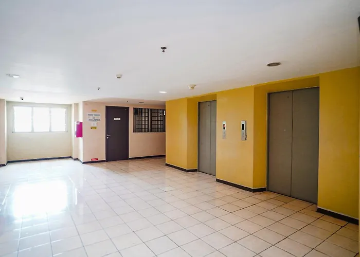 The Suite Metro Apartment By King Official