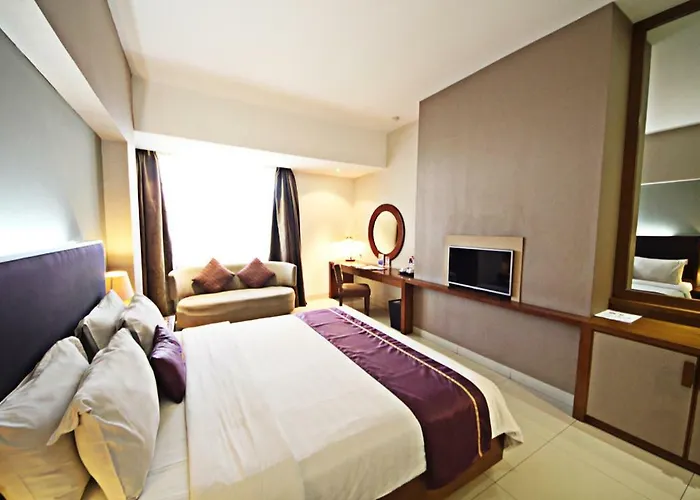 Anggrek Shopping Hotel